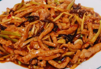 P16. Pork with Garlic Sauce 魚香肉絲 Image