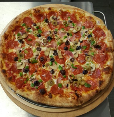 Pizza Americana Image