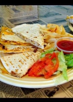 CHICKEN QUESADILLA Image