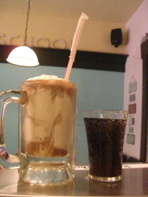 ICE CREAM FLOAT Image