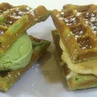 HOT WAFFLES SANDWICH Image