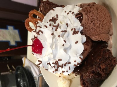 CLASSIC BROWNIE SUNDAE Image