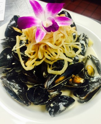 Mussels Agridulce Image