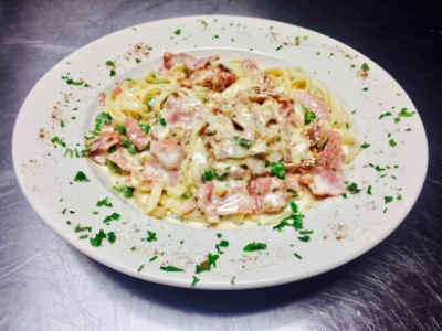 Fettuccine Carbonara Dinner Image