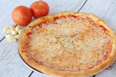 Traditional Pizza Image