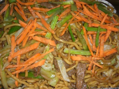 Vegetable Chow Mein with Beef (Small) Image