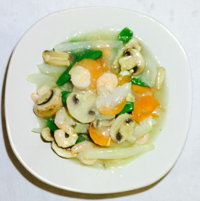 R77. Shrimp with Egg Sauce Image