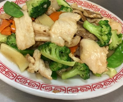 105. Moo Goo Gai Pan Image