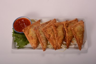 Thai Curried Triangle (6) Image