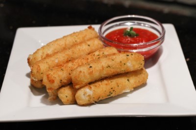 Mozzarella Sticks (6) Image