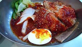 62. Bibim Naeng Myeon (비빔냉면) Image