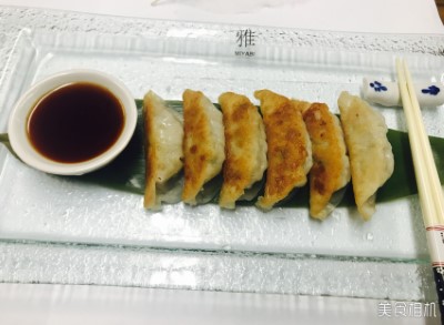 15. Gyoza (6 Pieces) Image