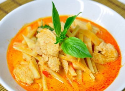 33 Red Curry Image