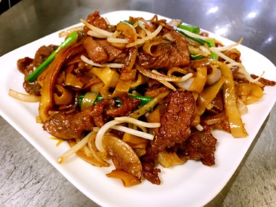 701. Pan Fried Beef with Rice Noodle 干炒牛河 Image