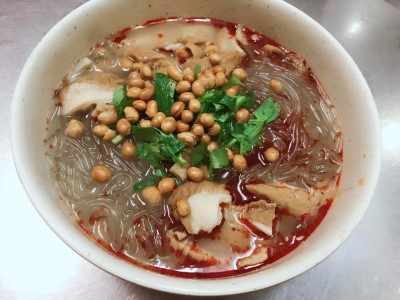 Hot & Sour Potato Noodles with Intestine 酸辣肥腸粉 Image
