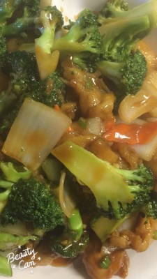 Chicken with Broccoli Image