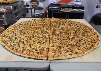 30" 1-Topping Big One Pizza Image