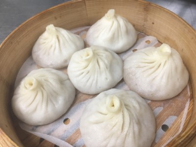 Steamed Pork Buns (6) 鮮肉小籠包 Image