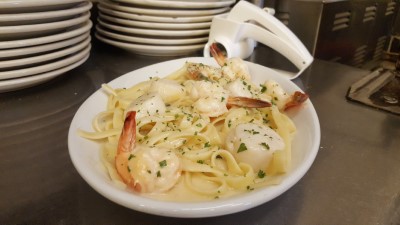 Shrimp & Scallops Bianco Image