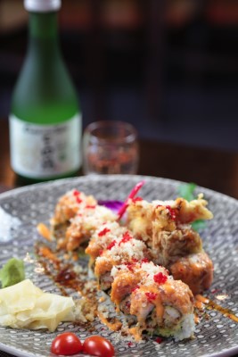 Golden Spider Roll Image