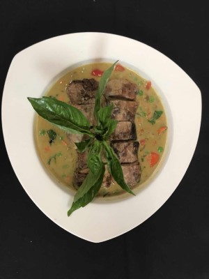 Duck W/ Green Curry Image