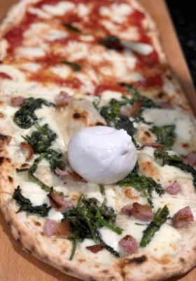 Pizza MEZZO METRO Image