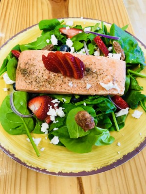 Spinach & Fruit Image