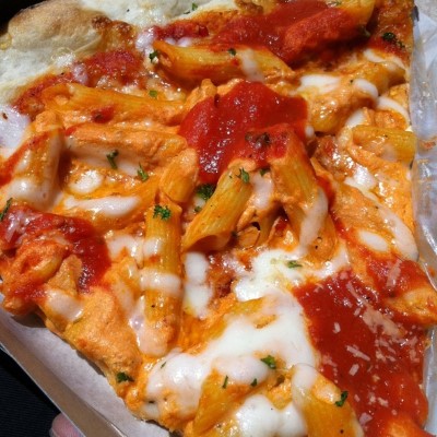 Baked Ziti Pizza Image