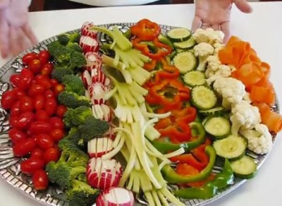 PARTY TRAYS - SALAD Image