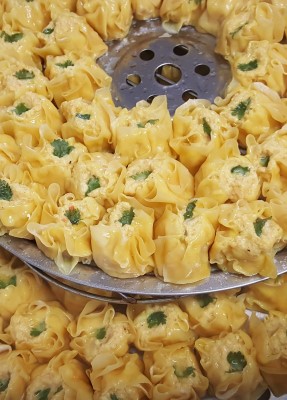 Kanom Jeeb. Image