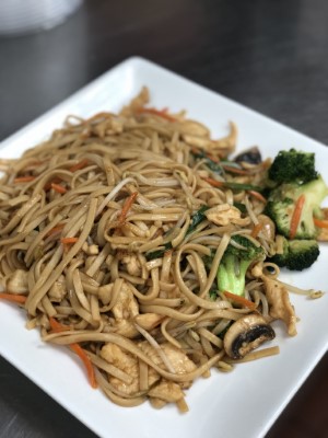 Lo Mein Noodles Image