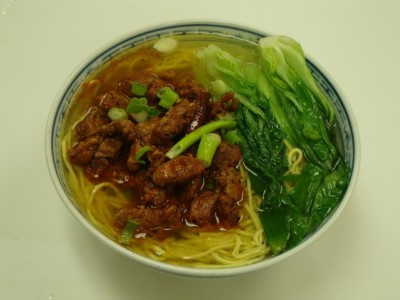 31. Noodles with Shanghai Spicy Pork 上海辣肉面 Image