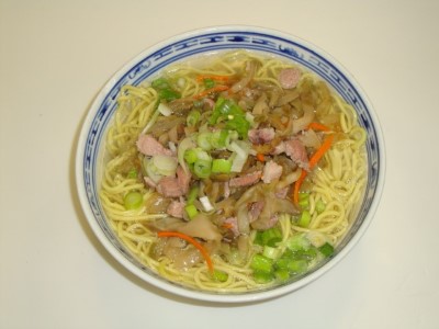 35. Noodles with Pork & Zhacai 榨菜肉丝面 Image