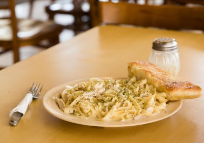 Pasta Alfredo with Chicken Image