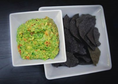 Guacamole And Chips (Serves 5) Image