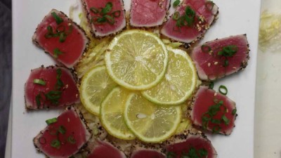 R30. Pepper Tuna Sashimi Image