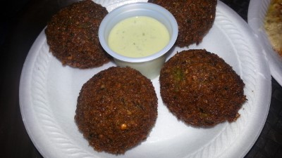 3 Falafel Patties with Tahina Image