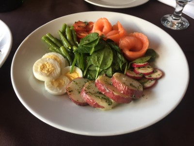10. Nicoise Salad (393 Cal) Image