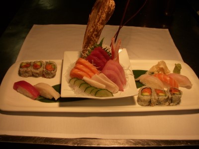 Sushi Sashimi Combo Image
