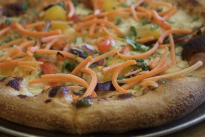 Thai-ger Pizza Image