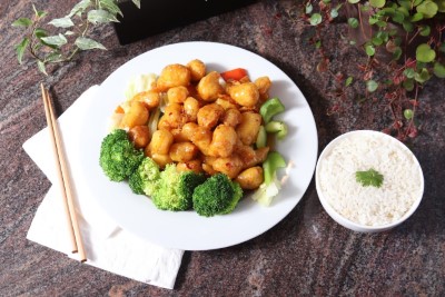 Orange Chicken Lunch Image