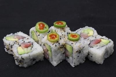 Spicy Yellowtail Roll Image