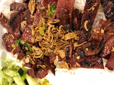 B3. GRILLED ANGUS BEEF NOODLE BOWL Image