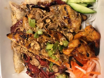 B6. COMBINATION NOODLE BOWL Image