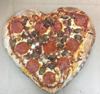Valentine Heart pizza Image