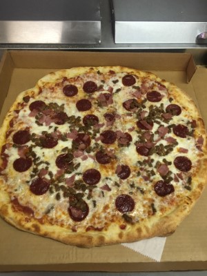 XL 18inch Meat Lovers Image