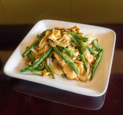 Chicken Breast with String Beans in Black Bean Sauce Image