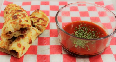 Spicy Pepperoni Roll Image