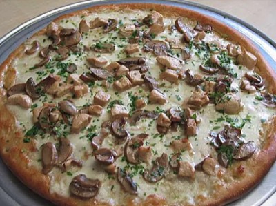 Chicken Marsala Pizza Image