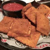 Toasted Ravioli (830 cal) Image
